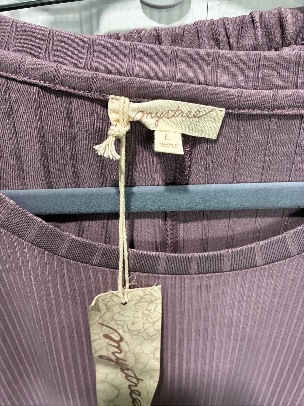 Mystree Ribbed Two-Piece Lounge Set in Dusty Lavender - Picture 4 of 8